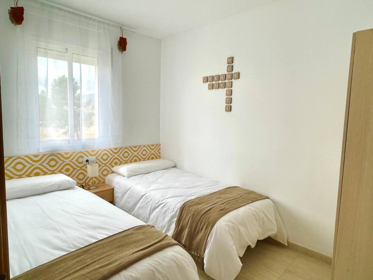 B&P Alojamientos Miami Platja Paradise Екстериор снимка