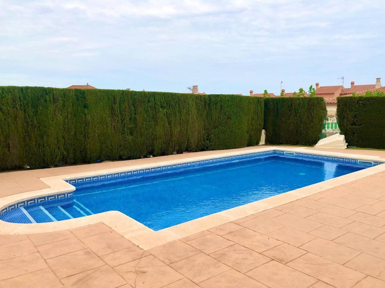 B&P Alojamientos Miami Platja Paradise Екстериор снимка